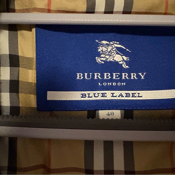 Burberry Black Trench Coat with Fur Collar - Picture 3 of 4